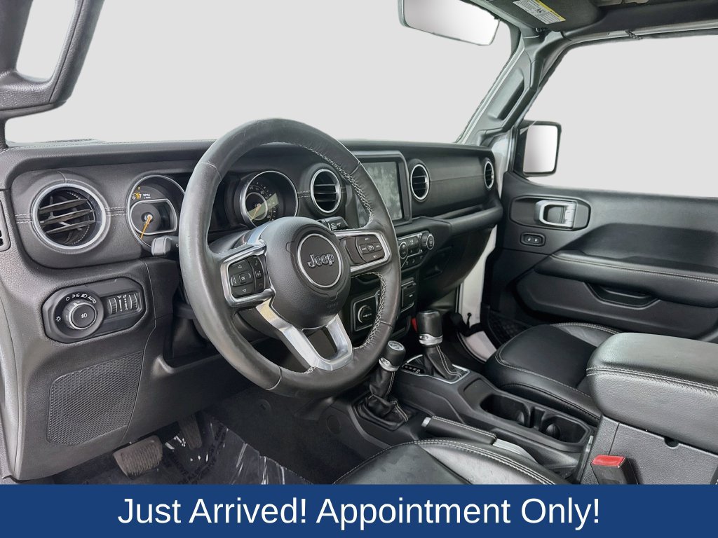 Used 2019 Jeep Wrangler Unlimited Sahara AWD/4WD image 10