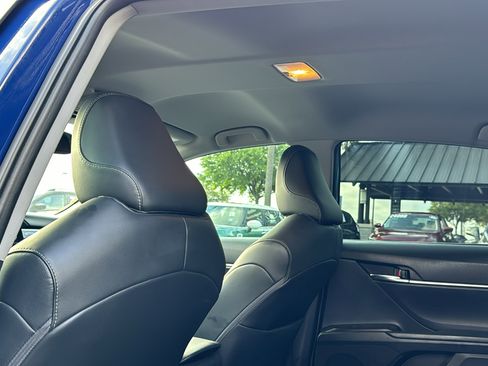 Used 2023 Toyota Camry SE w/ Convenience Package image 17