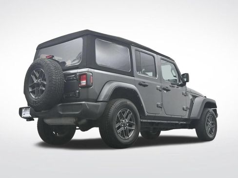 Used 2024 Jeep Wrangler Unlimited Sport AWD/4WD image 43