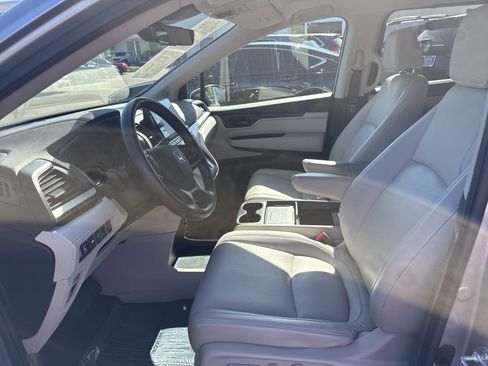 Certified 2025 Honda Odyssey EX-L image 12