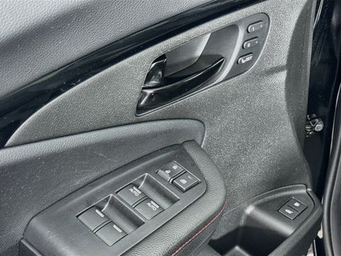 Certified 2024 Honda Passport Black Edition image 18