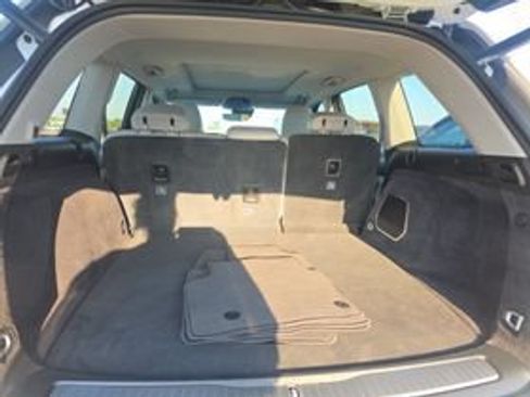 Used 2022 Jeep Grand Cherokee Overland w/ MOPAR Finishing Package AWD/4WD image 5