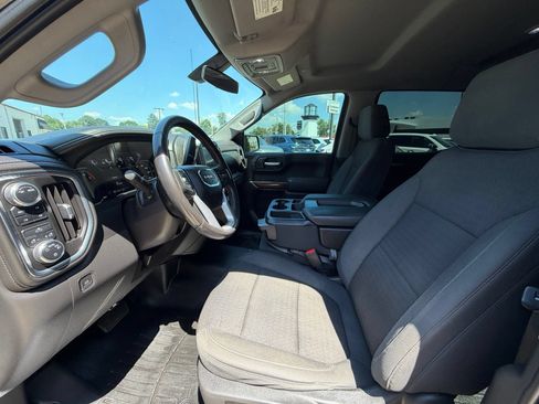 Used 2022 GMC Sierra 1500 SLE w/ X31 Off-Road Package AWD/4WD image 4