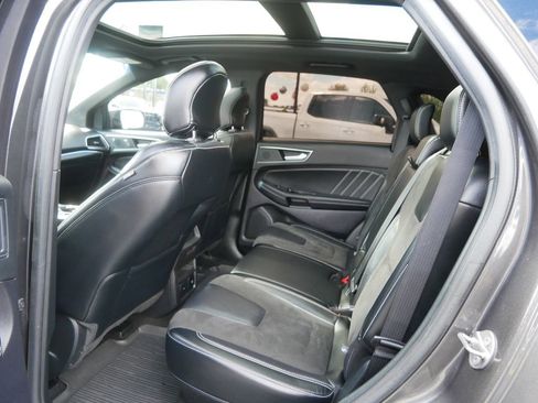 Used 2019 Ford Edge ST w/ Equipment Group 401A AWD/4WD image 17