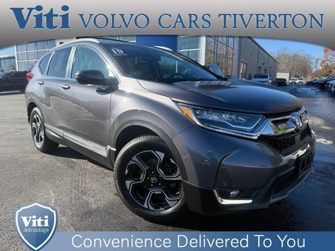 Used 2019 Honda CR-V Touring image 1
