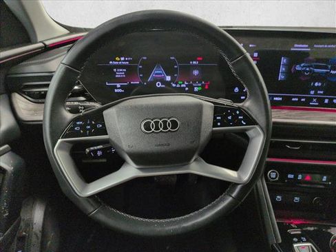 Used 2025 Audi Q5 Premium w/ 19" Wheel Package image 14