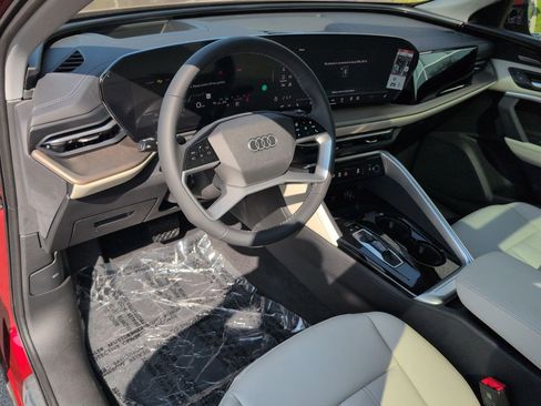 New 2025 Audi Q5 Premium Plus image 2
