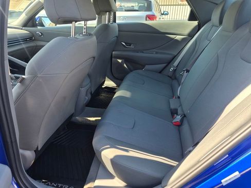 Certified 2026 Hyundai Elantra SE FWD image 22