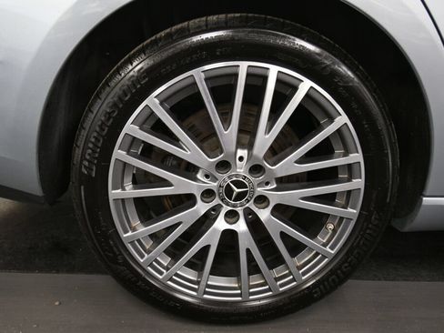 Used 2025 Mercedes-Benz CLA 250 4MATIC image 33