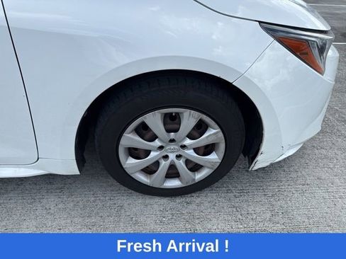 Used 2021 Toyota Corolla LE FWD image 19