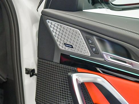 Used 2025 BMW X1 xDrive28i w/ M Sport Package image 17