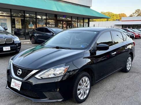 Used 2017 Nissan Sentra S image 1