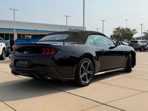 Used 2025 Ford Mustang Premium RWD image 11