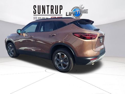 Used 2023 Chevrolet Blazer LT image 3
