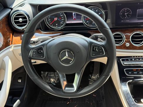 Used 2018 Mercedes-Benz E 300 image 24