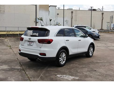 Used 2020 Kia Sorento FWD V6 image 7