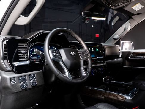 Used 2023 Chevrolet Silverado 1500 RST AWD/4WD image 24