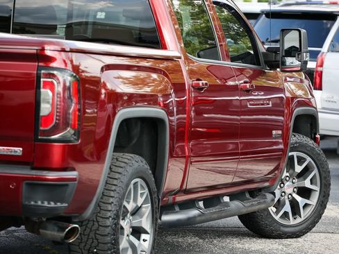 Used 2018 RAM 1500 Laramie w/ Convenience Group AWD/4WD image 29