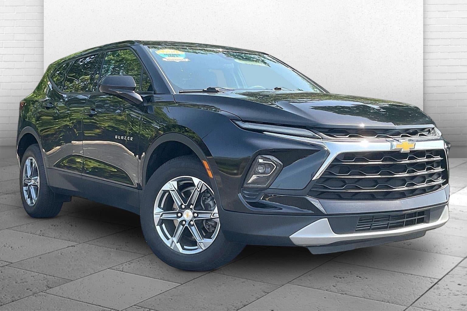 Used 2024 Chevrolet Blazer LT AWD/4WD image 1