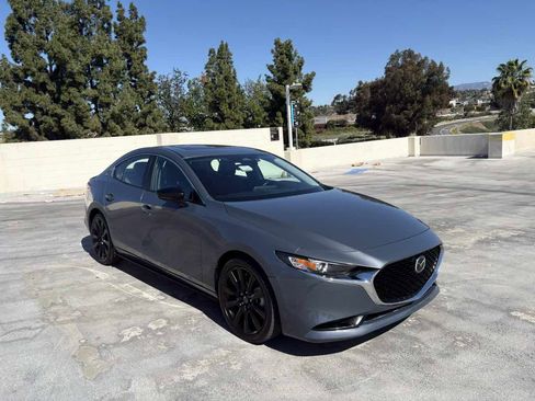 Used 2024 MAZDA MAZDA3 s image 31