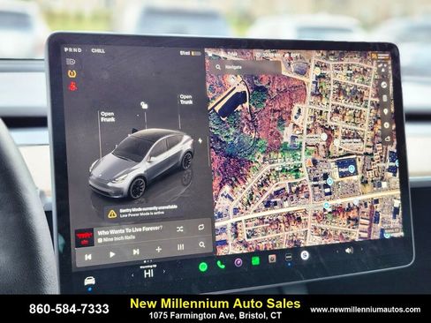 Used 2023 Tesla Model Y Long Range image 18