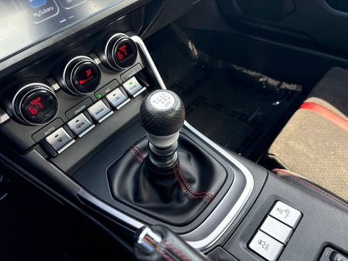 Certified 2022 Subaru BRZ Limited RWD image 16