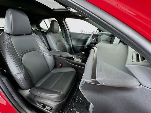 Used 2021 Lexus UX 250h w/ Premium Package image 30