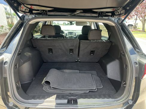 Used 2023 Chevrolet Equinox LT image 15