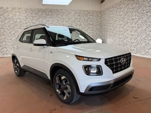 New 2026 Hyundai Venue SEL image 1