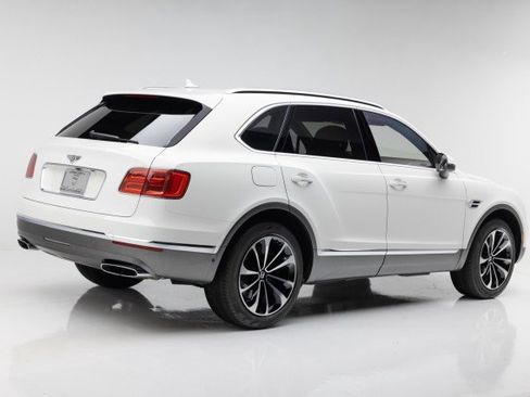 Used 2017 Bentley Bentayga W12 image 15