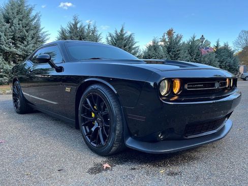 Used 2018 Dodge Challenger R/T Scat Pack image 36