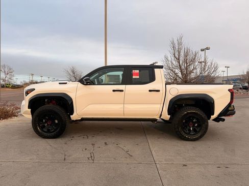 Used 2025 Toyota Tacoma TRD Pro image 4