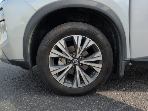 Used 2021 Nissan Rogue SV w/ Premium Package AWD/4WD image 31