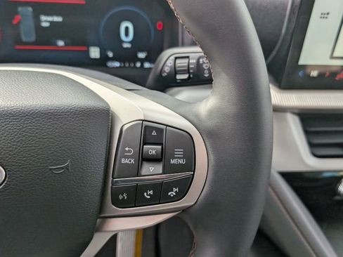 New 2026 Ford Explorer Active w/ Active Comfort Package image 18