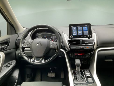 Used 2024 Mitsubishi Eclipse Cross SE image 14