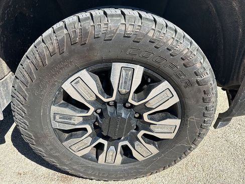 Used 2024 GMC Sierra 2500 Denali w/ Denali Reserve Package image 5