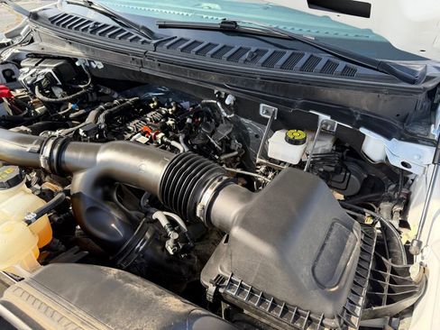 Used 2024 Ford Expedition Limited image 41