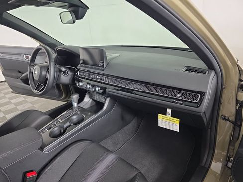 Used 2025 Honda Civic Sport image 27