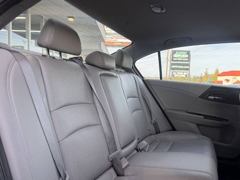 Used 2015 Honda Accord EX-L image 19