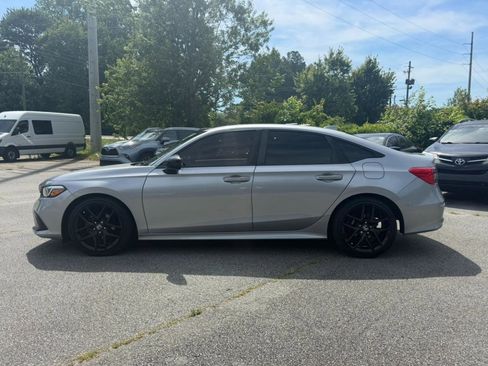 Used 2022 Honda Civic Sport image 4