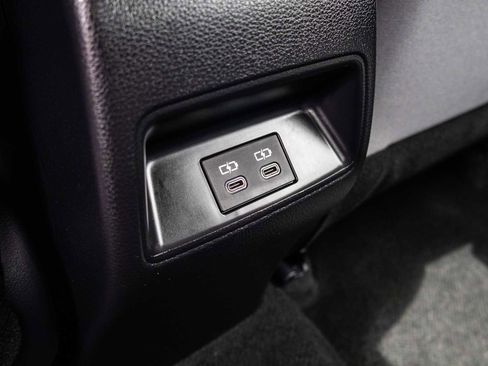 Used 2026 Toyota Corolla SE FWD image 23