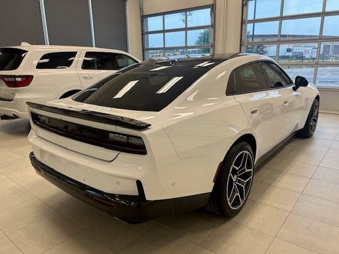 Used 2026 Dodge Charger R/T AWD/4WD image 4