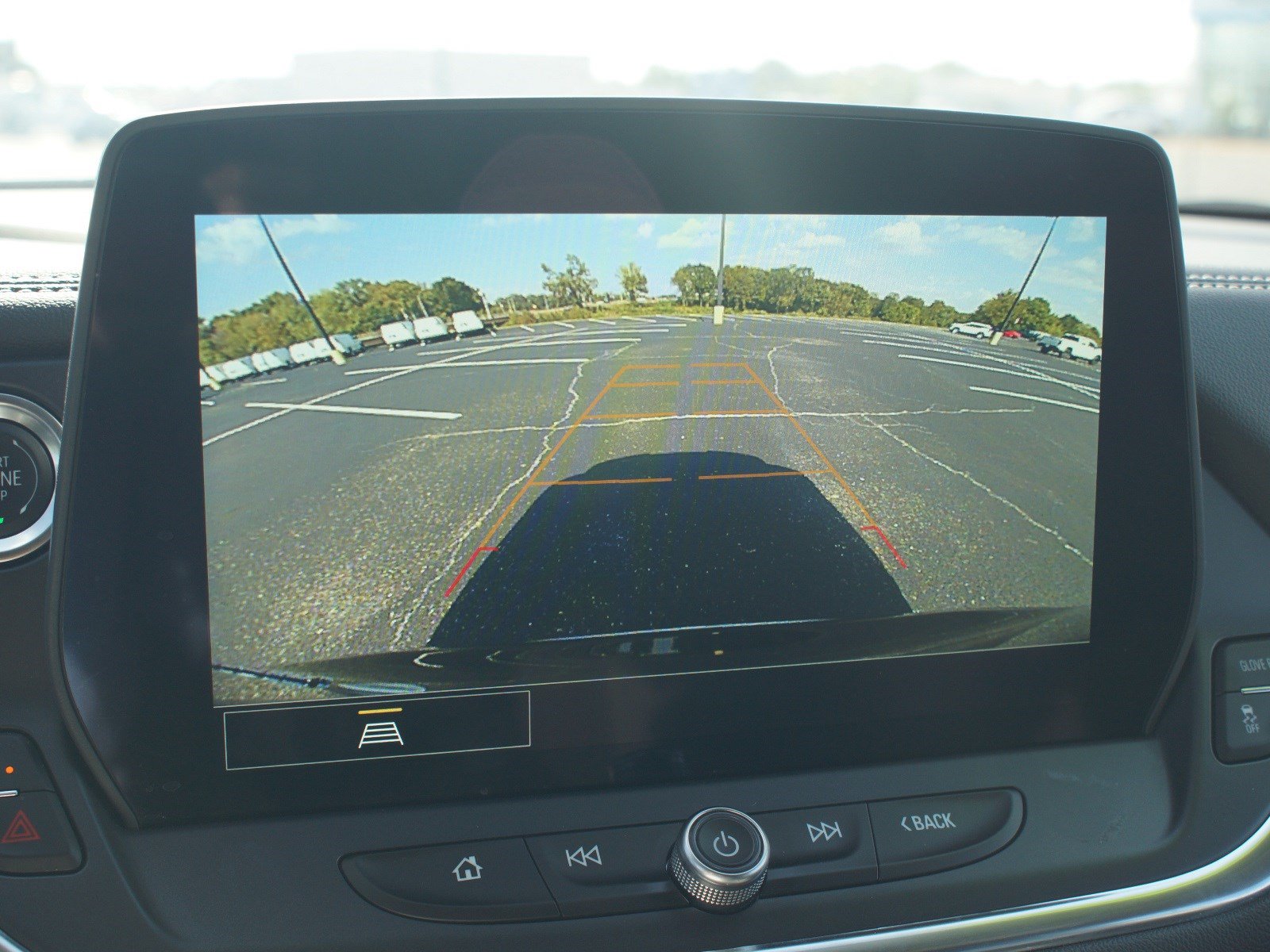 Used 2025 Chevrolet Blazer LT FWD image 6