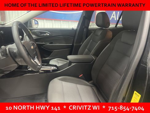 Used 2024 Chevrolet Trax LT w/ Driver Confidence Package image 6