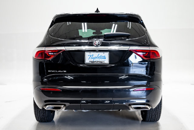 Used 2023 Buick Enclave Essence w/ Sport Touring Edition FWD image 32