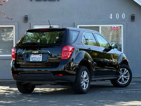 Used 2017 Chevrolet Equinox LS image 5