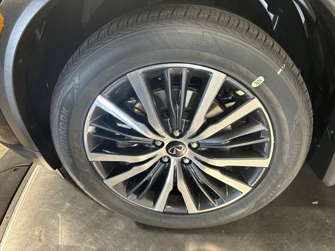 Used 2024 INFINITI QX60 Autograph w/ Cargo Package image 10