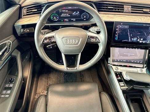 Used 2022 Audi e-tron Chronos w/ Chronos Package image 20