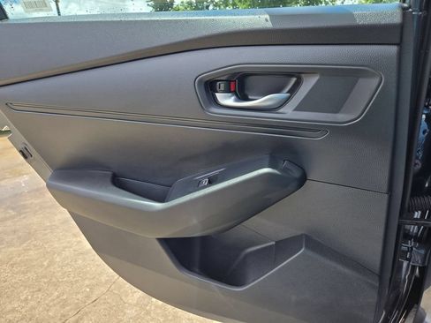 Used 2025 Honda Accord SE image 26