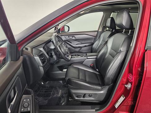 Used 2023 Nissan Rogue SV w/ SV Premium B Package AWD/4WD image 27